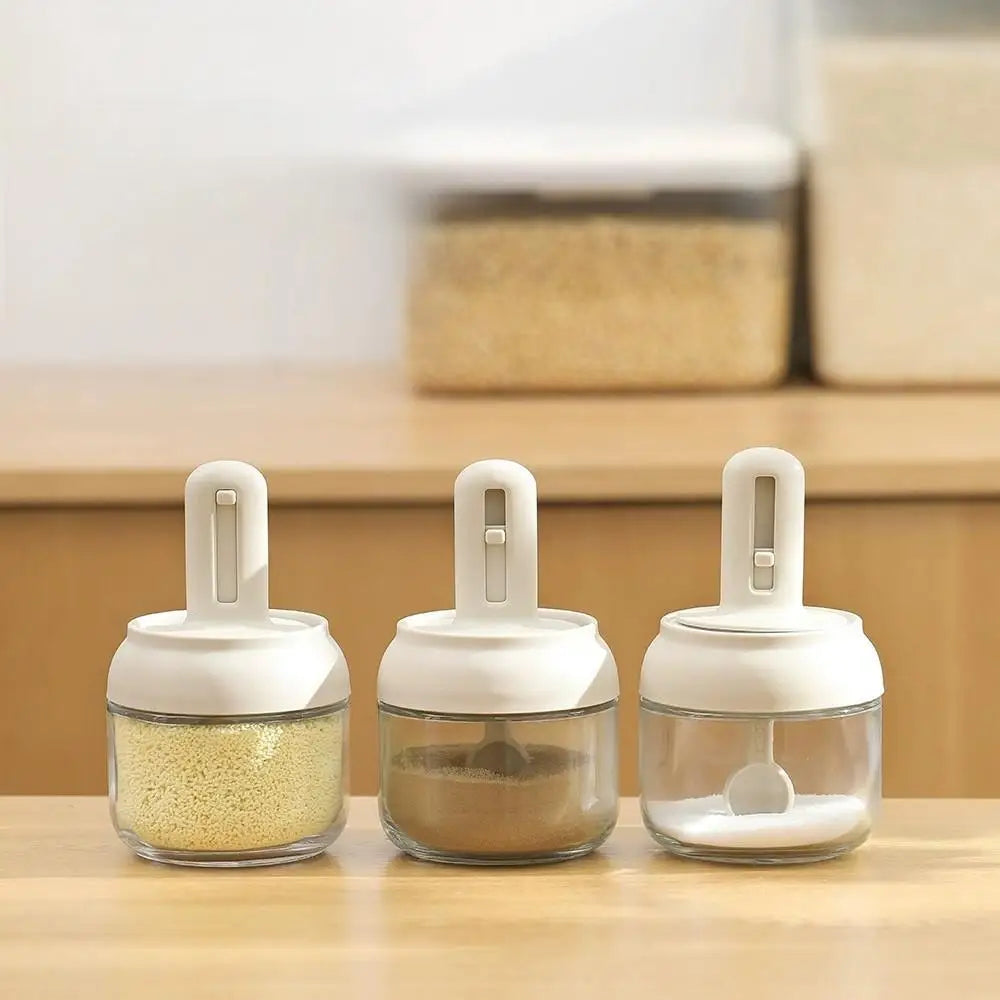 צנצנת תבלינים עם כפית מובנית